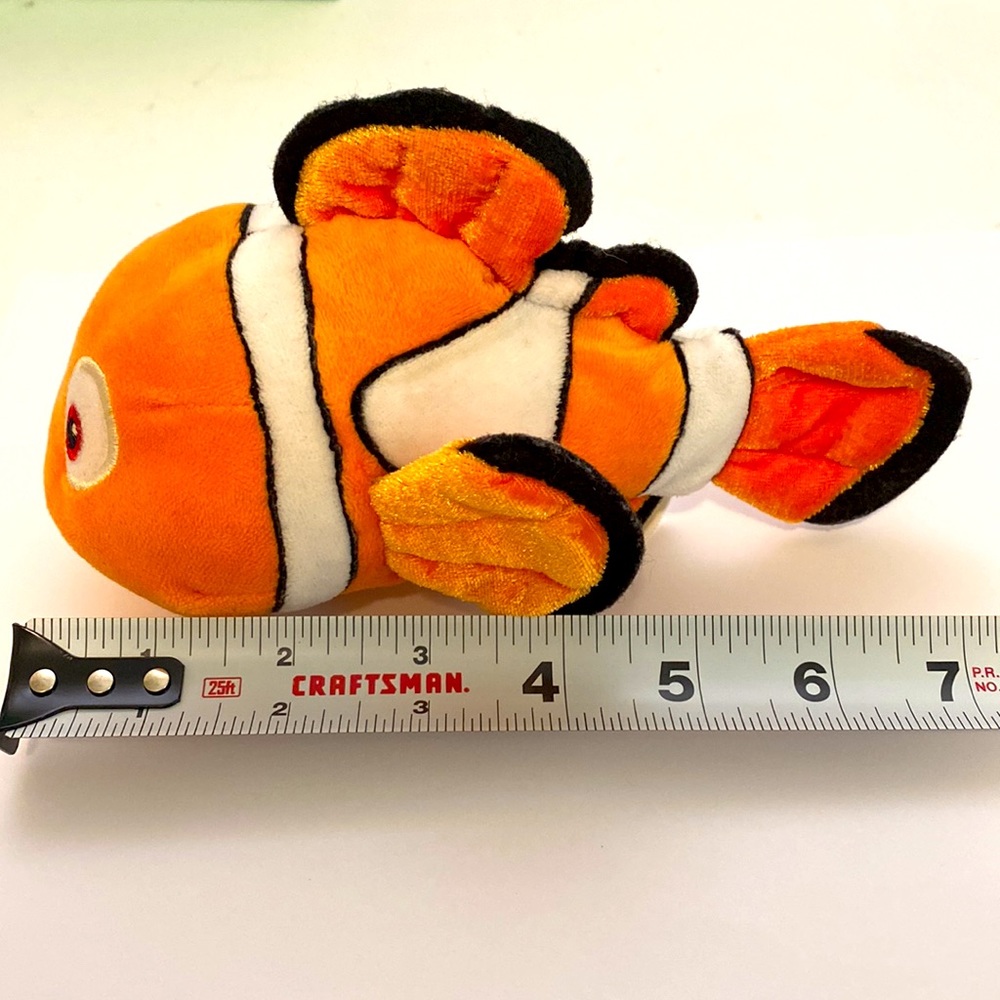 Disney Finding Nemo - 7 in Nemo Soft Toy - Picture 5 of 6